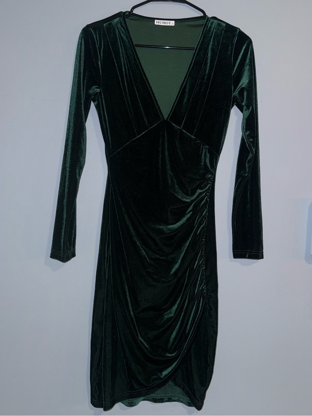 Hublot Emerald Green Velvet Long Sleeve V-Neck Dress